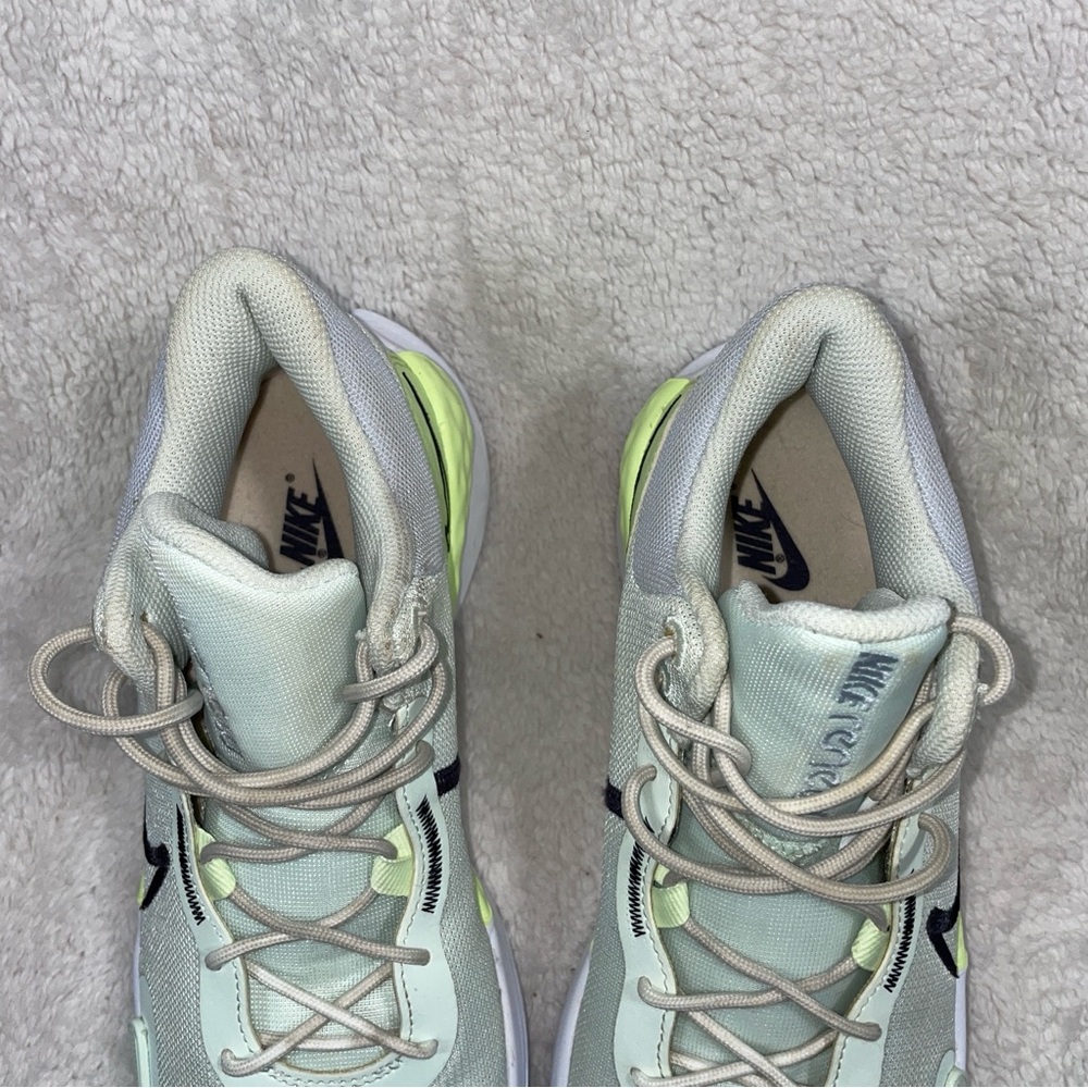Men’s size 7.5 Nike Renew Elevate III. - Picture 10 of 12